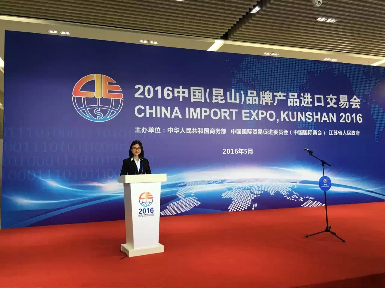 Como os vendedores de comércio exterior encontram novos clientes