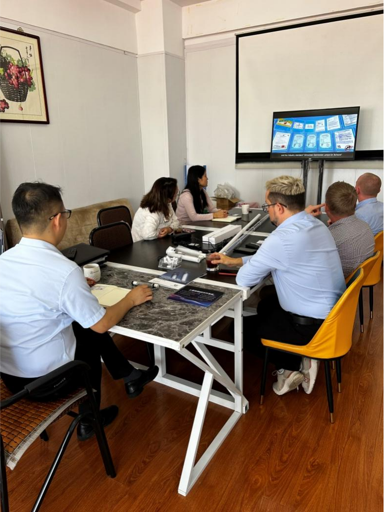 Os clientes russos oferecemlhe uma empresa e abremlhe um novo site de sucesso.